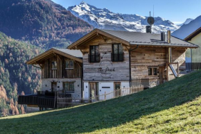 Chalets - The Peak
